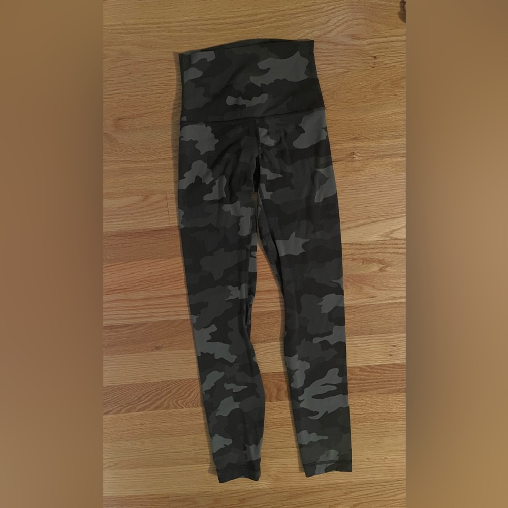 Lululemon Align Green Camo Leggings Size 0